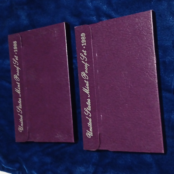 1988 & 1989 United States Proof Sets - Picture 8 of 9